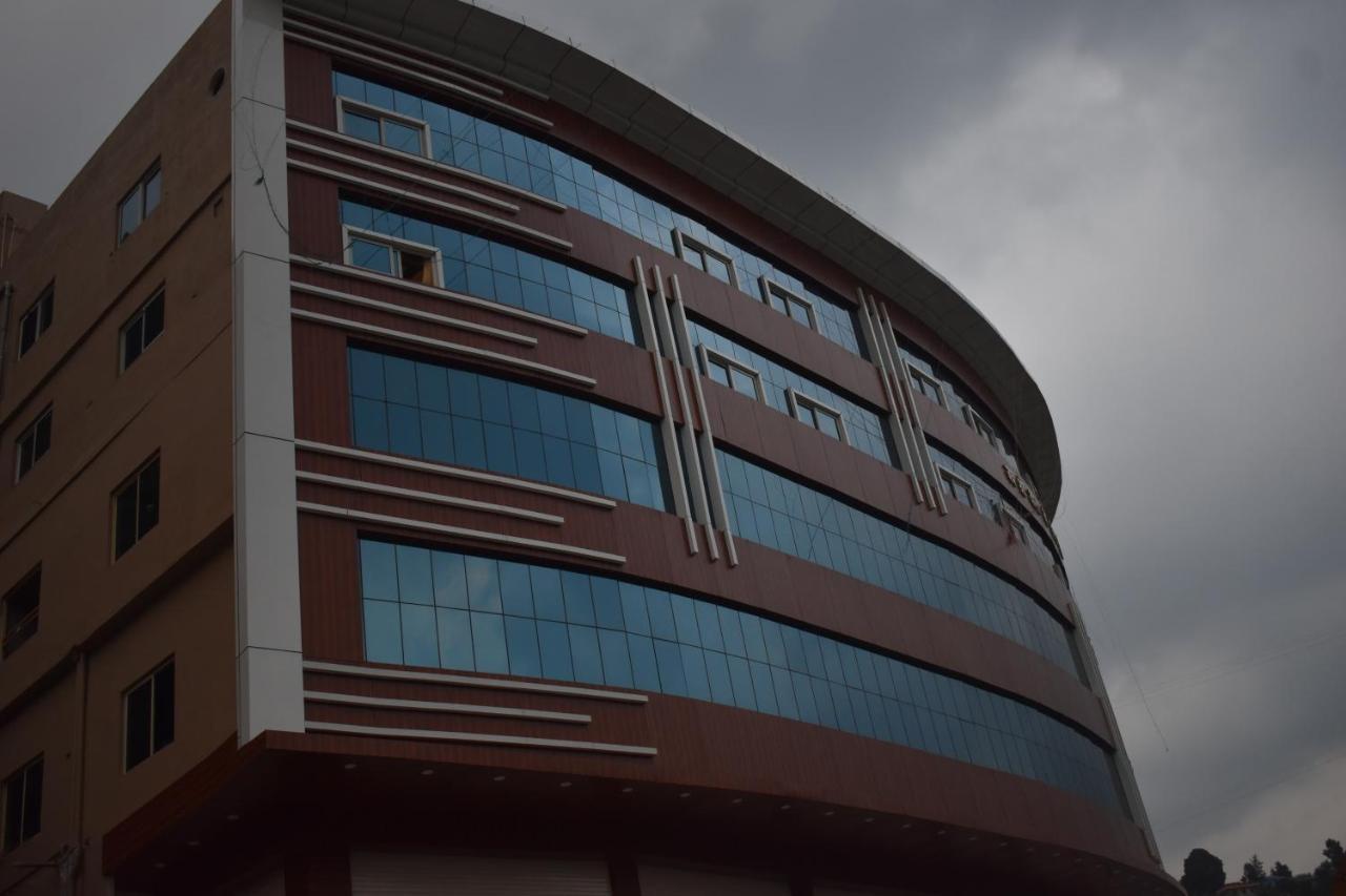 Jai Maa Bhagwati Hotel Pithorāgarh Eksteriør billede