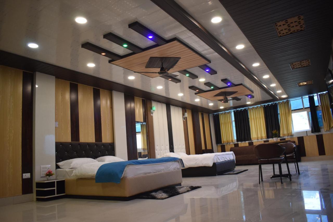 Jai Maa Bhagwati Hotel Pithorāgarh Eksteriør billede