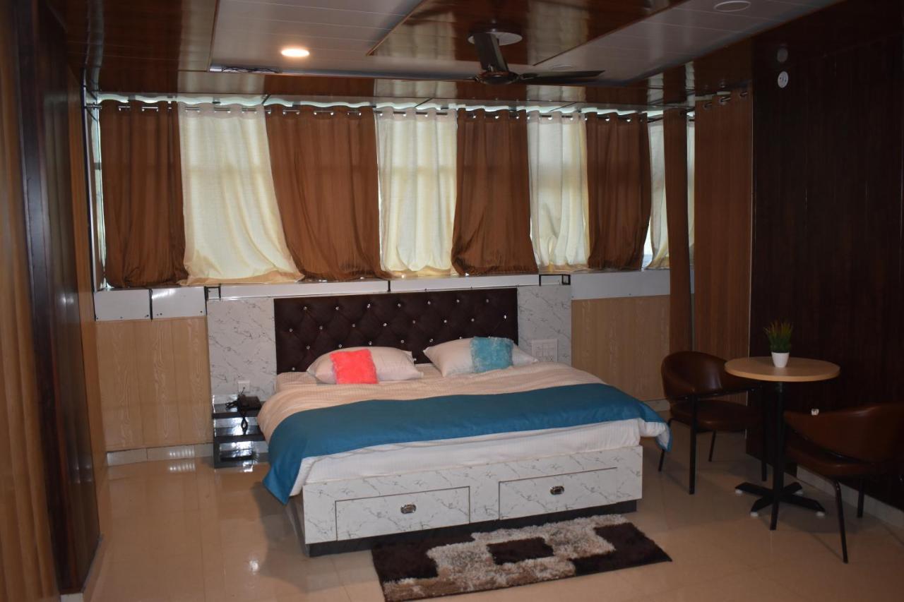 Jai Maa Bhagwati Hotel Pithorāgarh Eksteriør billede