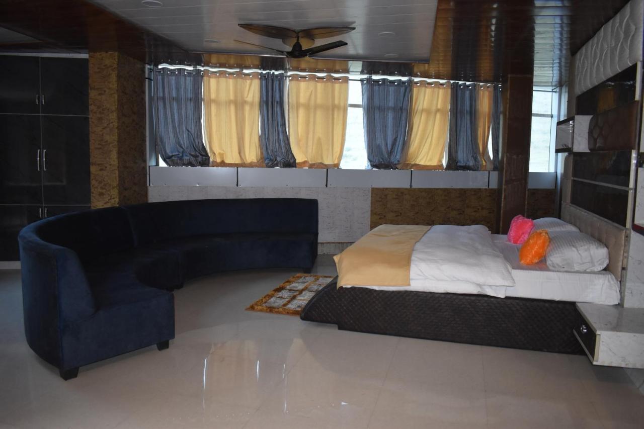 Jai Maa Bhagwati Hotel Pithorāgarh Eksteriør billede